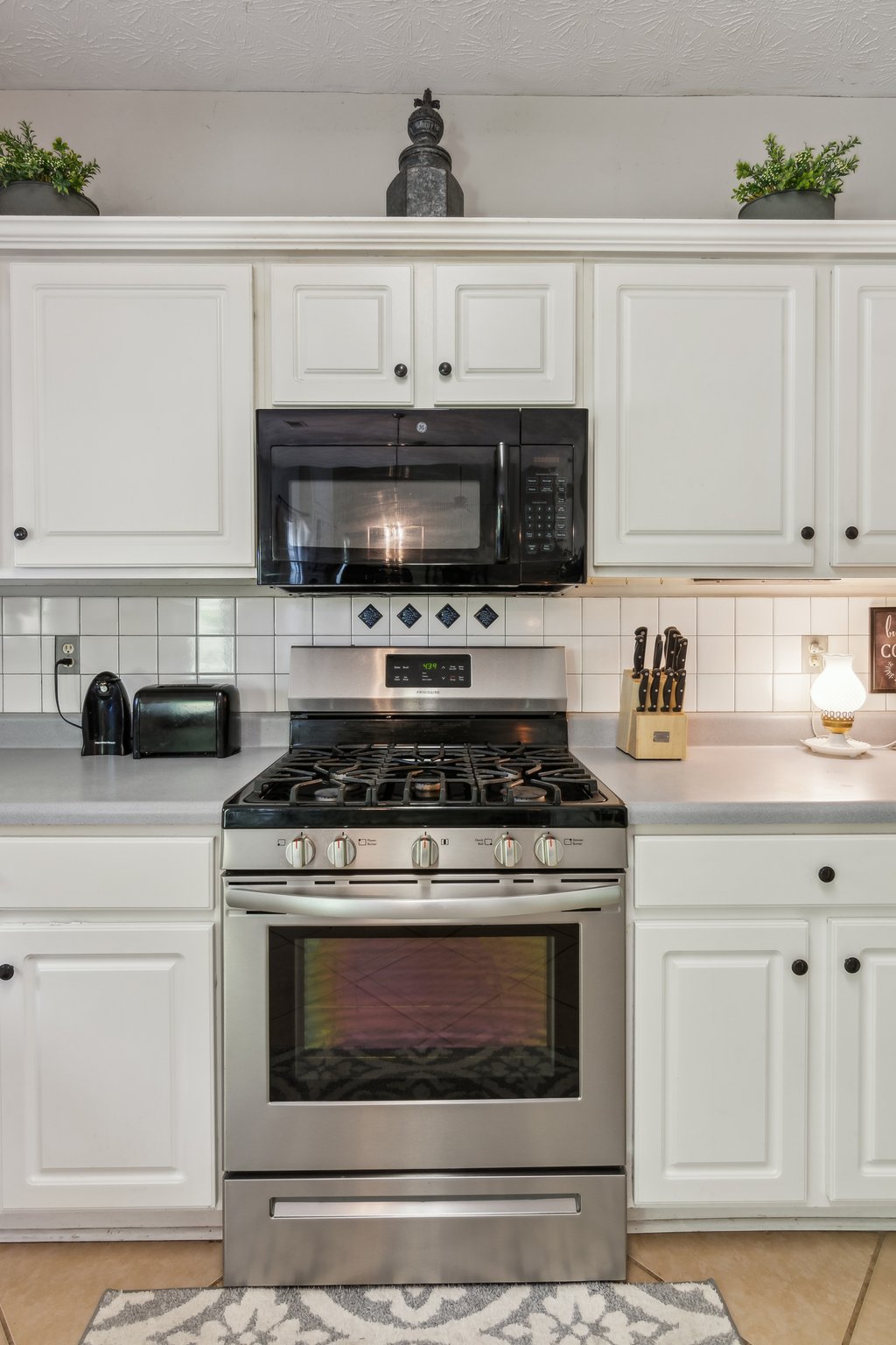 Local_Flavor_Films-2173_Beacon_Crest_Dr_Buford_GA-186.jpg