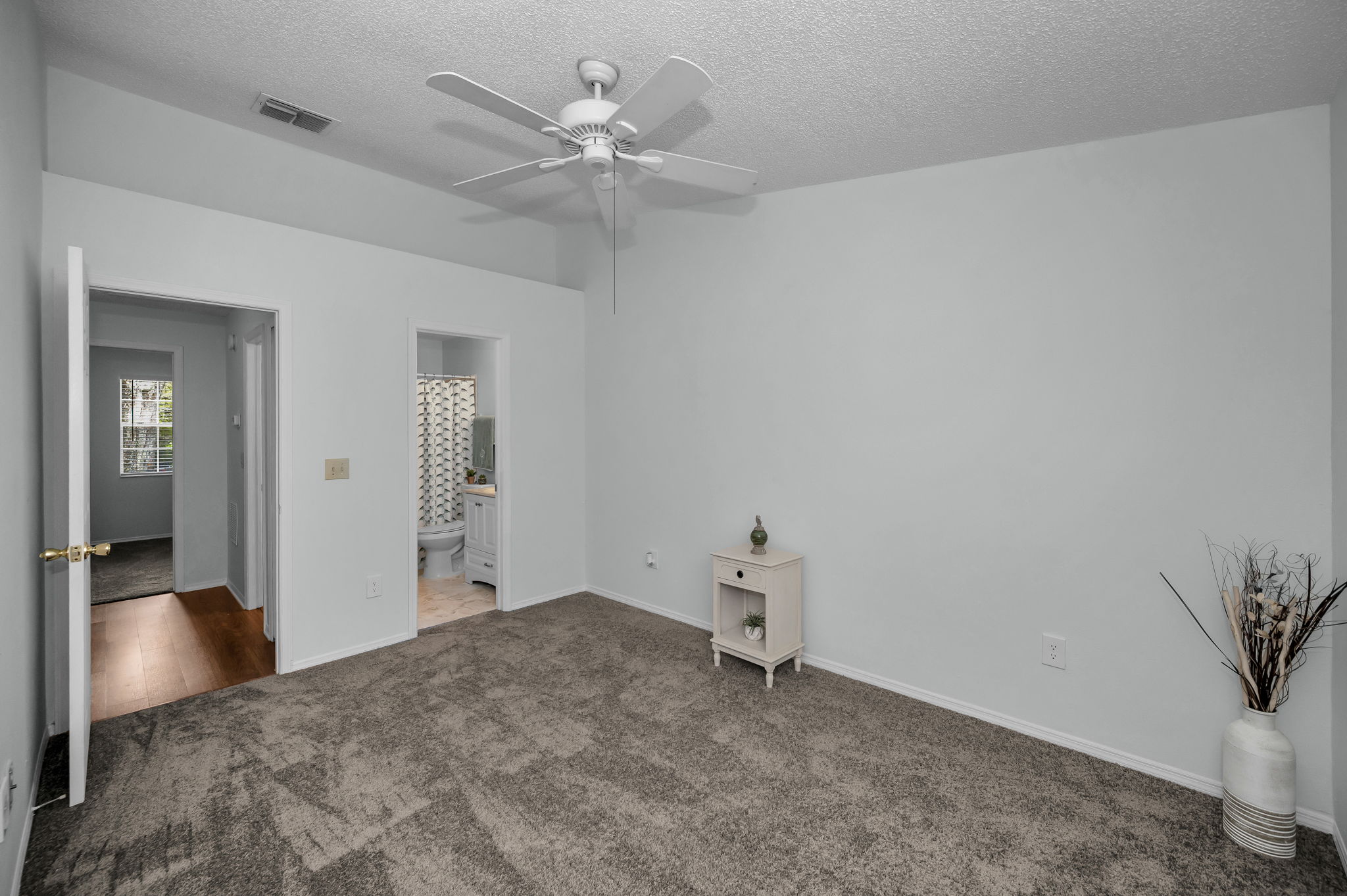 Bedroom2c