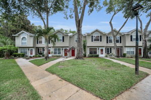 Front Exterior6