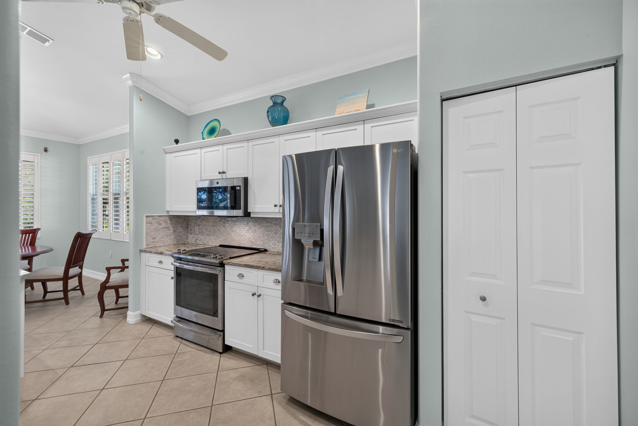 Kitchen 3 of 4