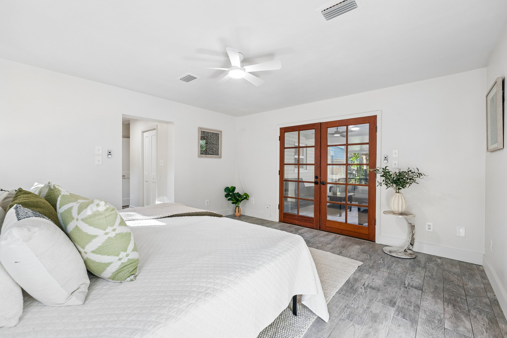64th Ave S-S1310-037.jpg