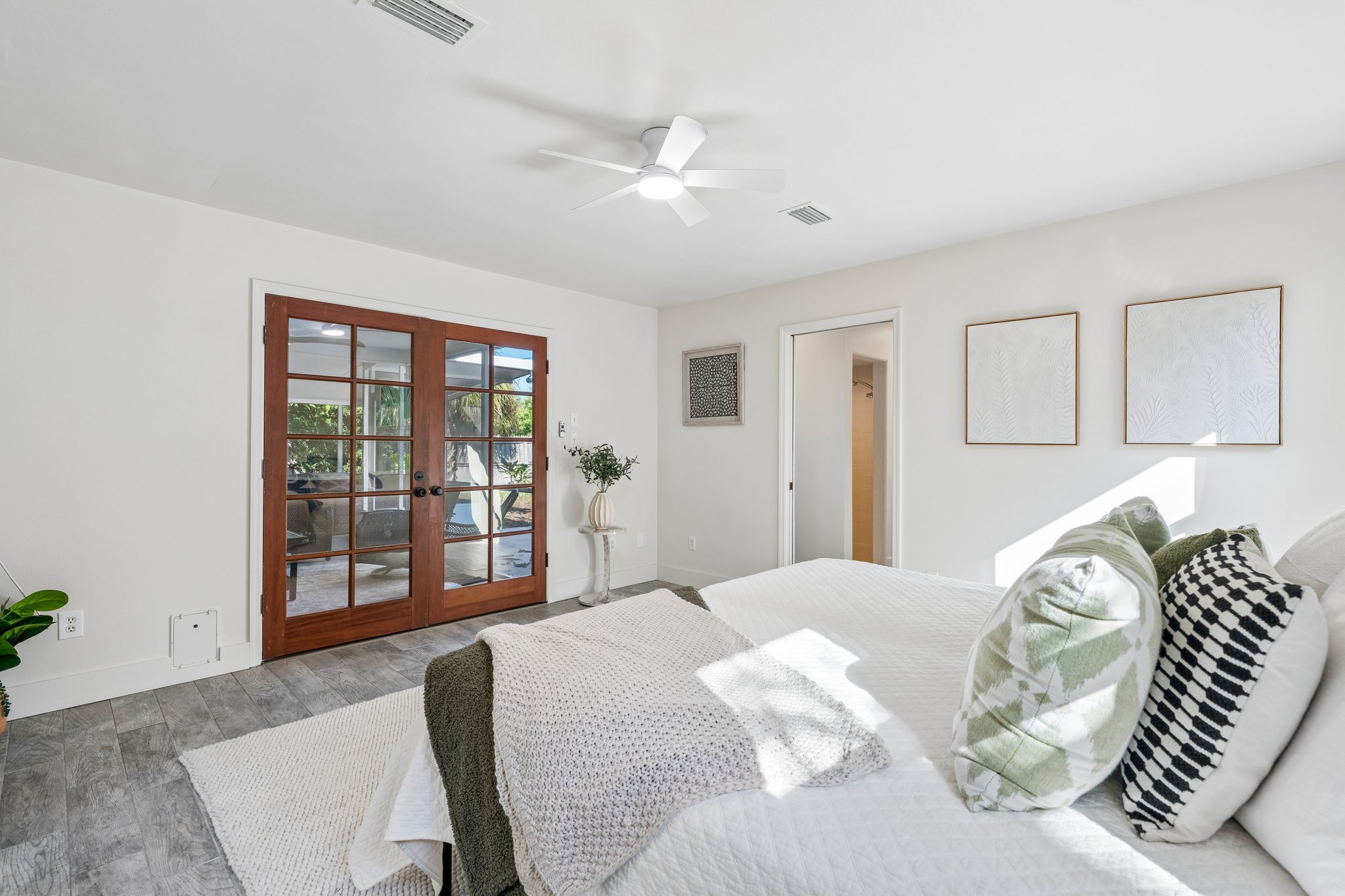 64th Ave S-S1310-038.jpg