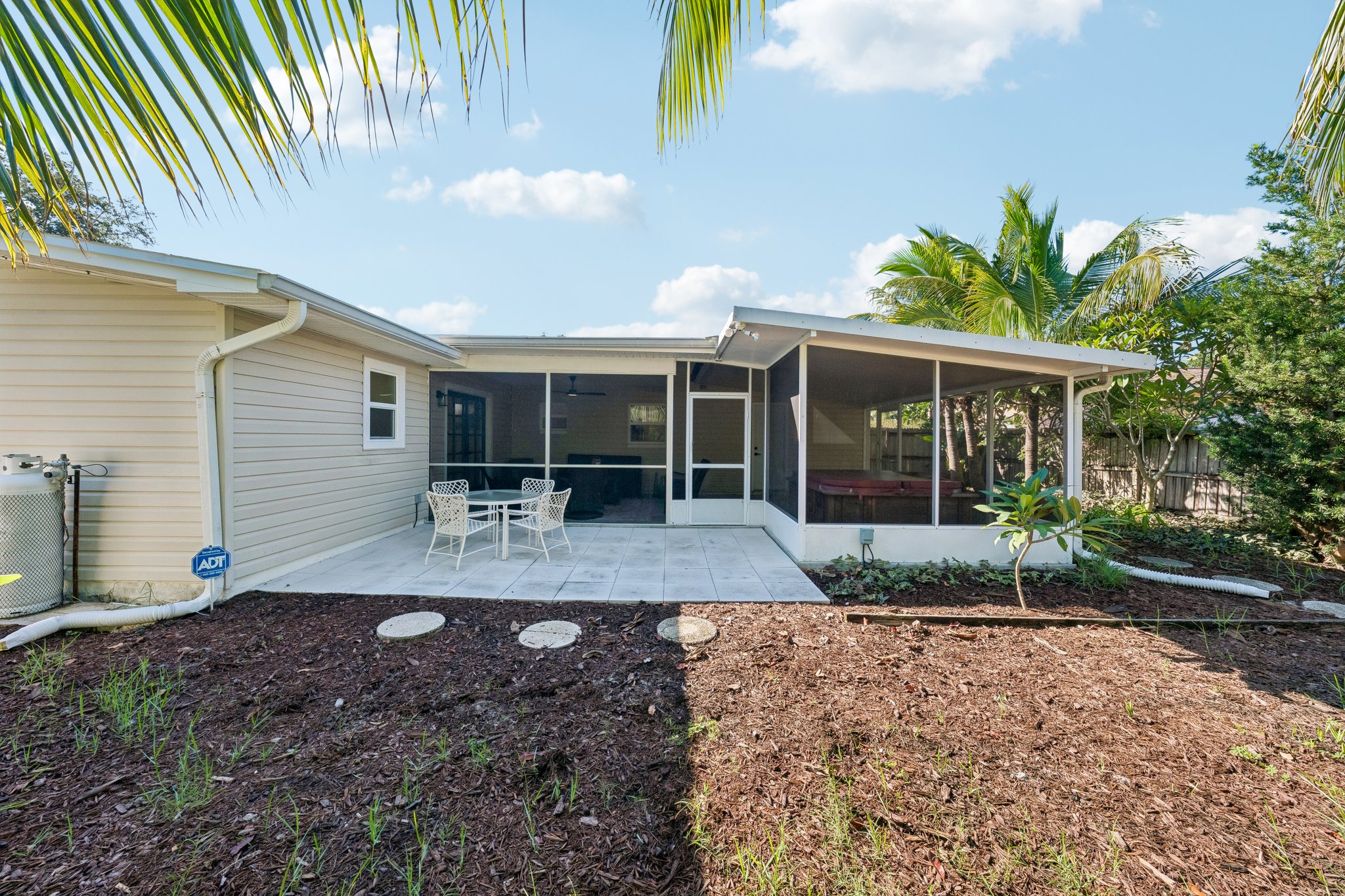 64th Ave S-S1310-050.jpg