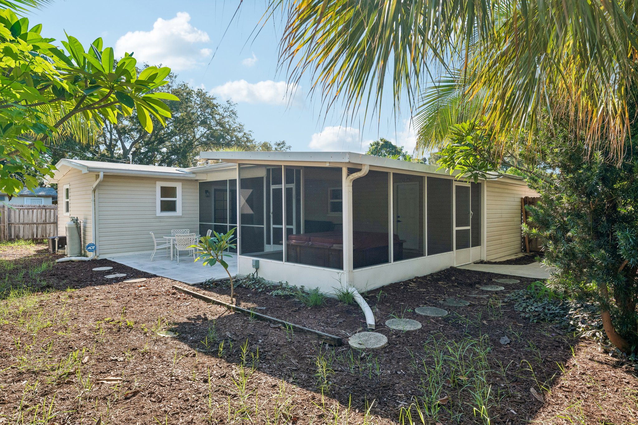 64th Ave S-S1310-051.jpg