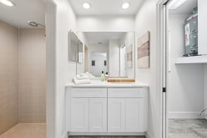 64th Ave S-S1310-040.jpg