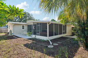 64th Ave S-S1310-051.jpg