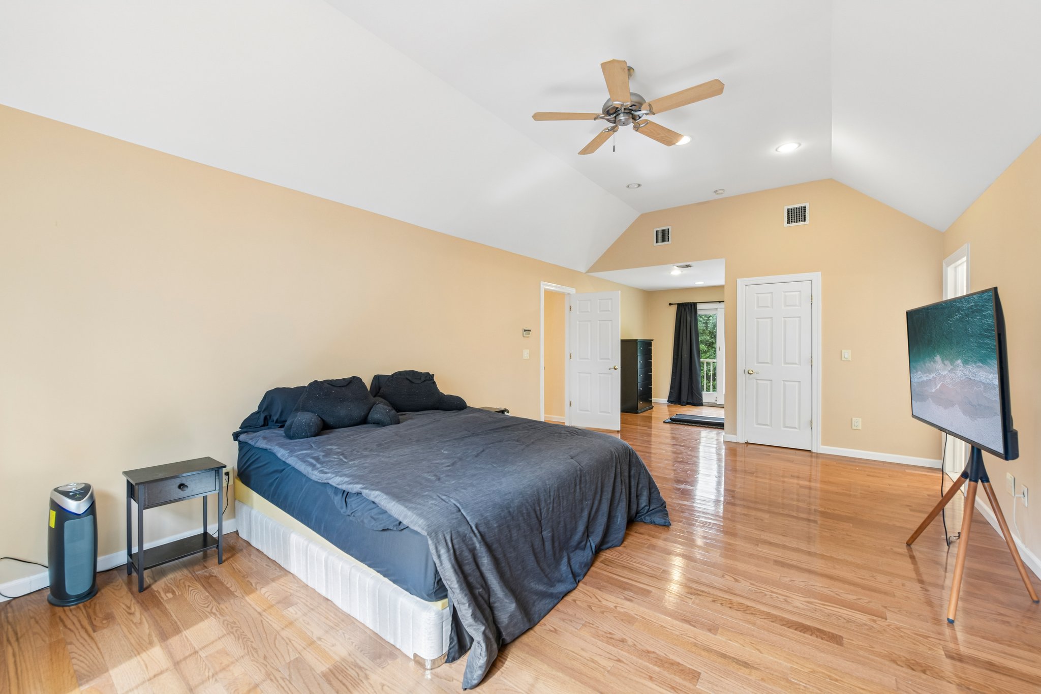 Helene Ave-S2609-028.jpg