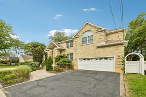Helene Ave-S2609-003.jpg