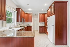 Helene Ave-S2609-020.jpg