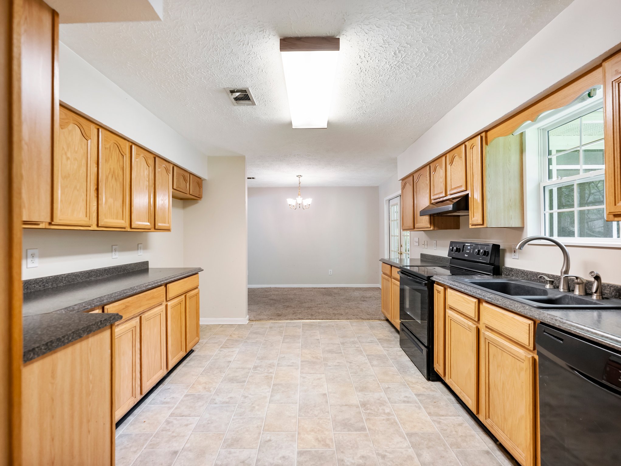 2176 Azalea Dr, Lawrenceville, GA 30043 Moore Visions