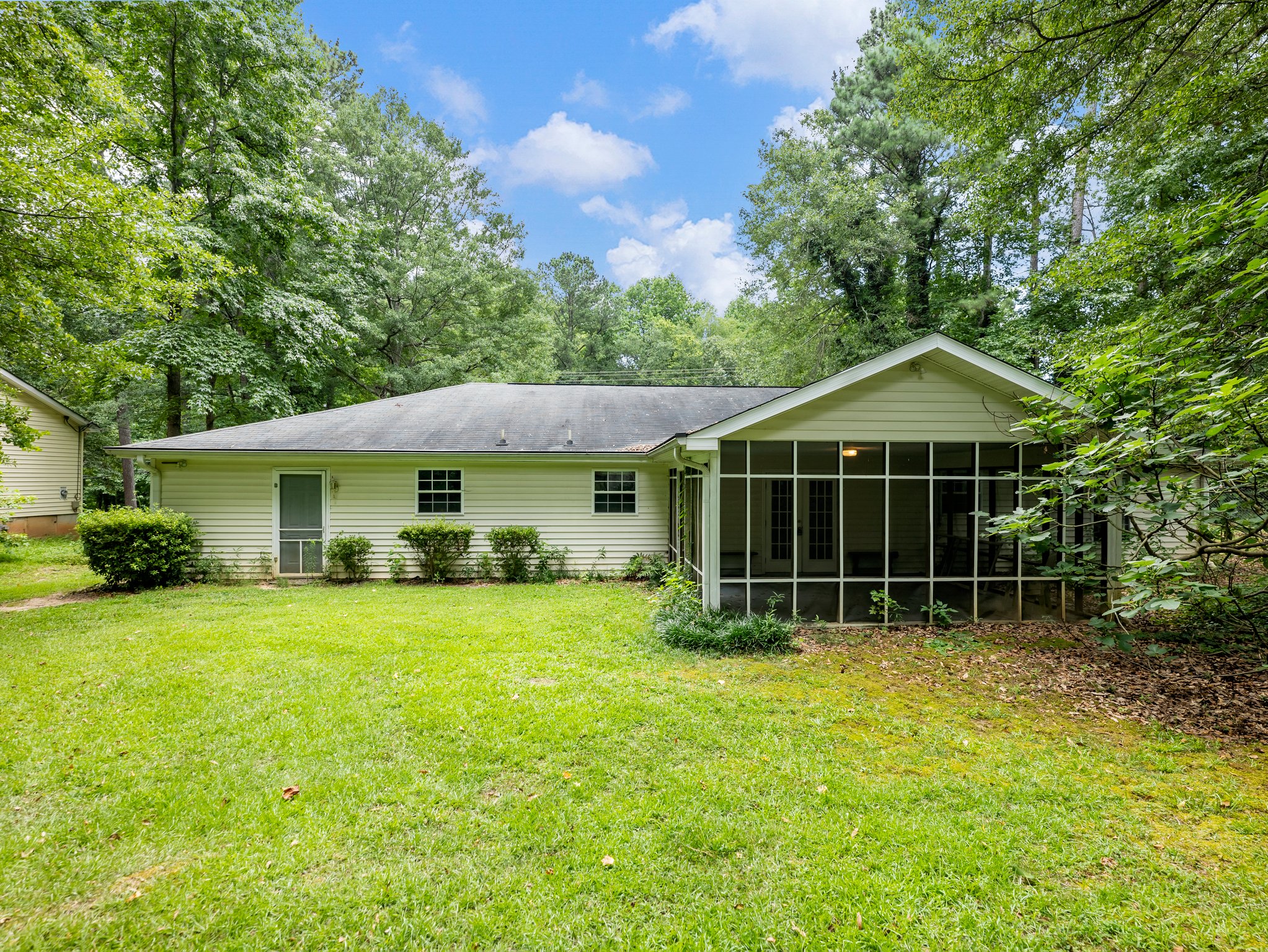 2176 Azalea Dr, Lawrenceville, GA 30043 Moore Visions