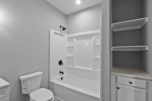  Photo 8