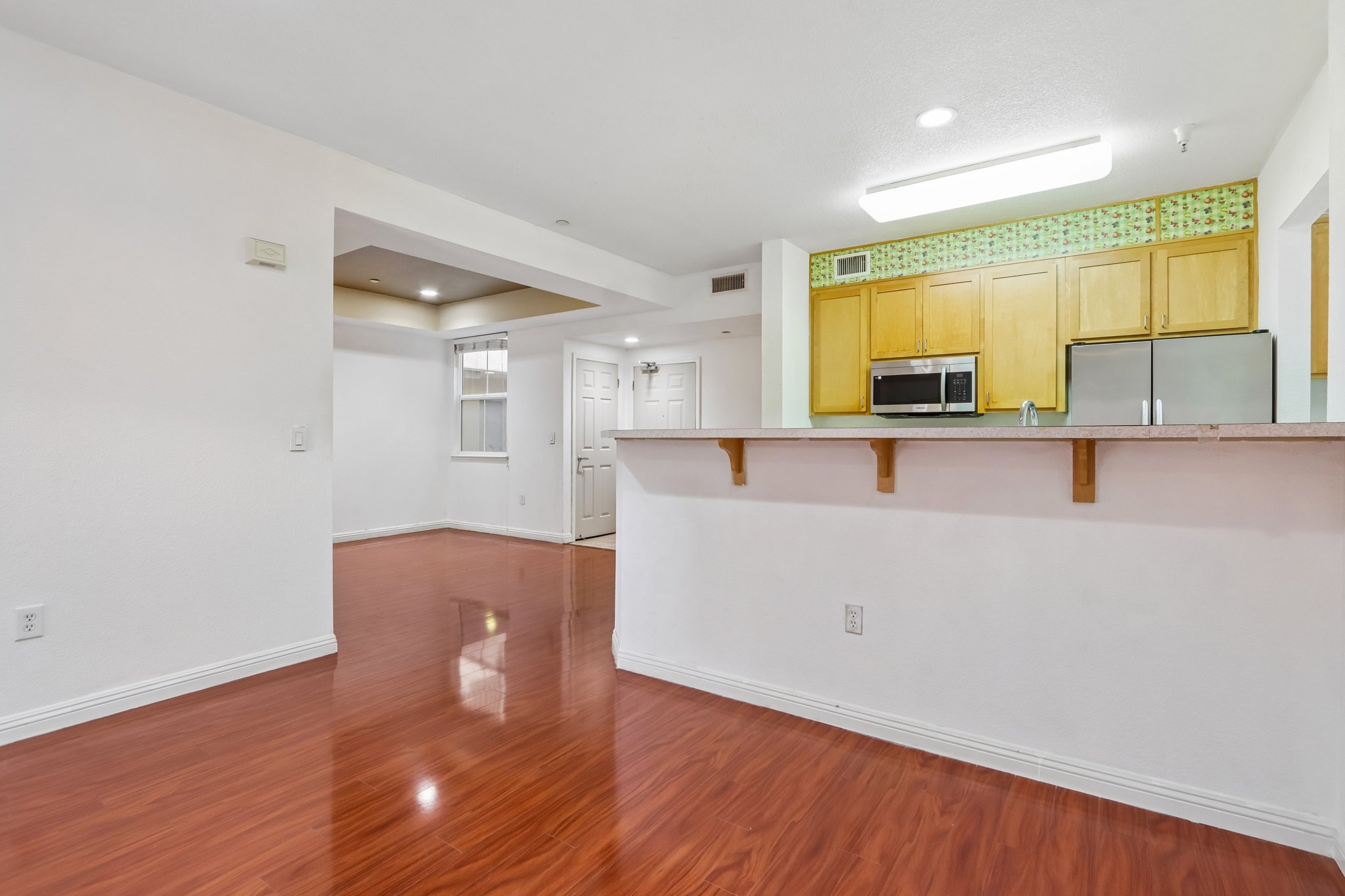 Alum Rock Ave 211-S2208-033.jpg