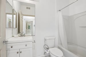 Alum Rock Ave 211-S2208-025.jpg