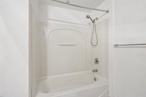 Alum Rock Ave 211-S2208-030.jpg