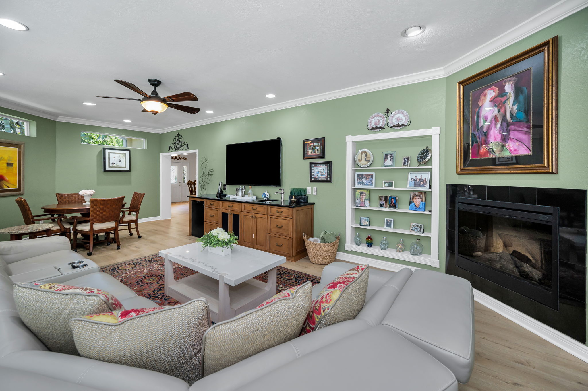 Family Room4
