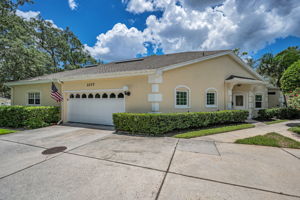 Front Exterior7