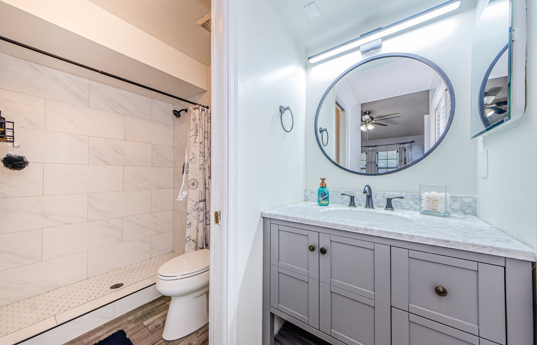 Master Bathroom 1a