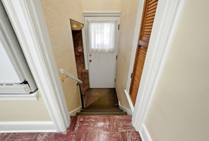  Photo 33