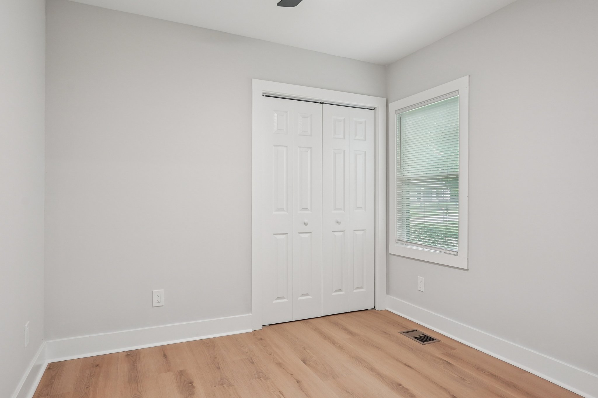 Wingate St SW-L0306-034.jpg