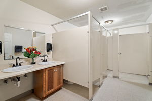 Photo 49