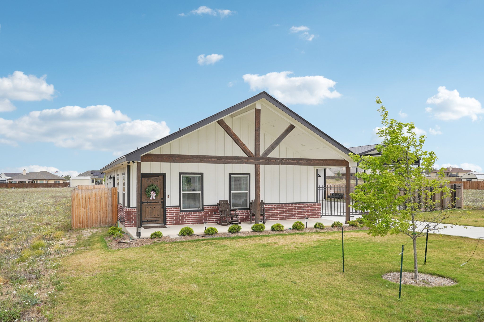 Colonial Ln-S1004-004.jpg