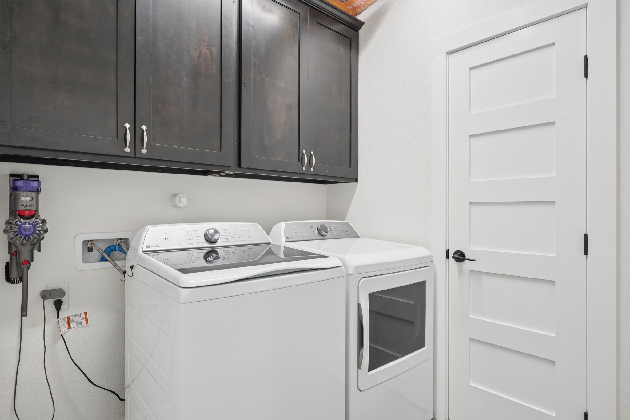 Colonial Ln-S1004-020.jpg