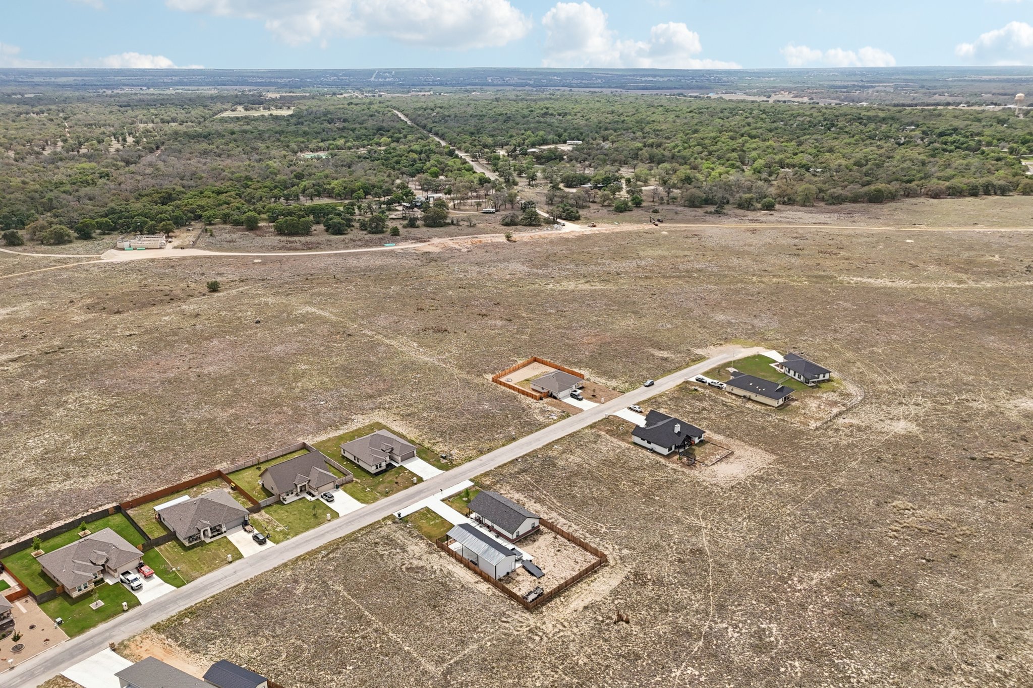 Colonial Ln-S1004-048.jpg