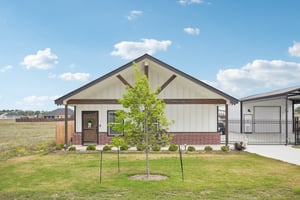 Colonial Ln-S1004-003.jpg