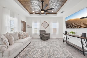 Colonial Ln-S1004-007.jpg