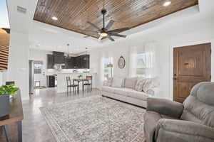 Colonial Ln-S1004-008.jpg