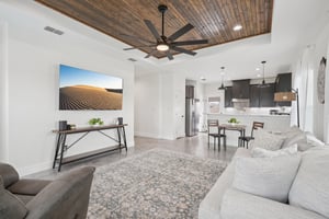 Colonial Ln-S1004-009.jpg