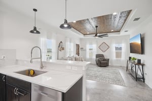 Colonial Ln-S1004-012.jpg