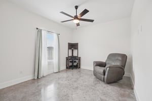 Colonial Ln-S1004-030.jpg