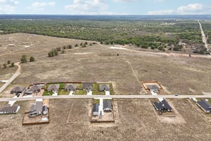 Colonial Ln-S1004-049.jpg