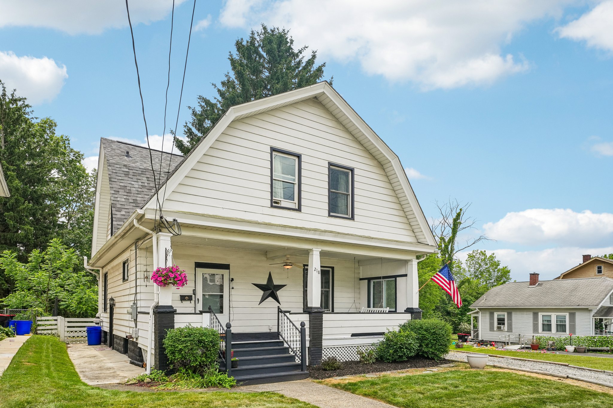E Hillcrest Ave-S1206-002.jpg