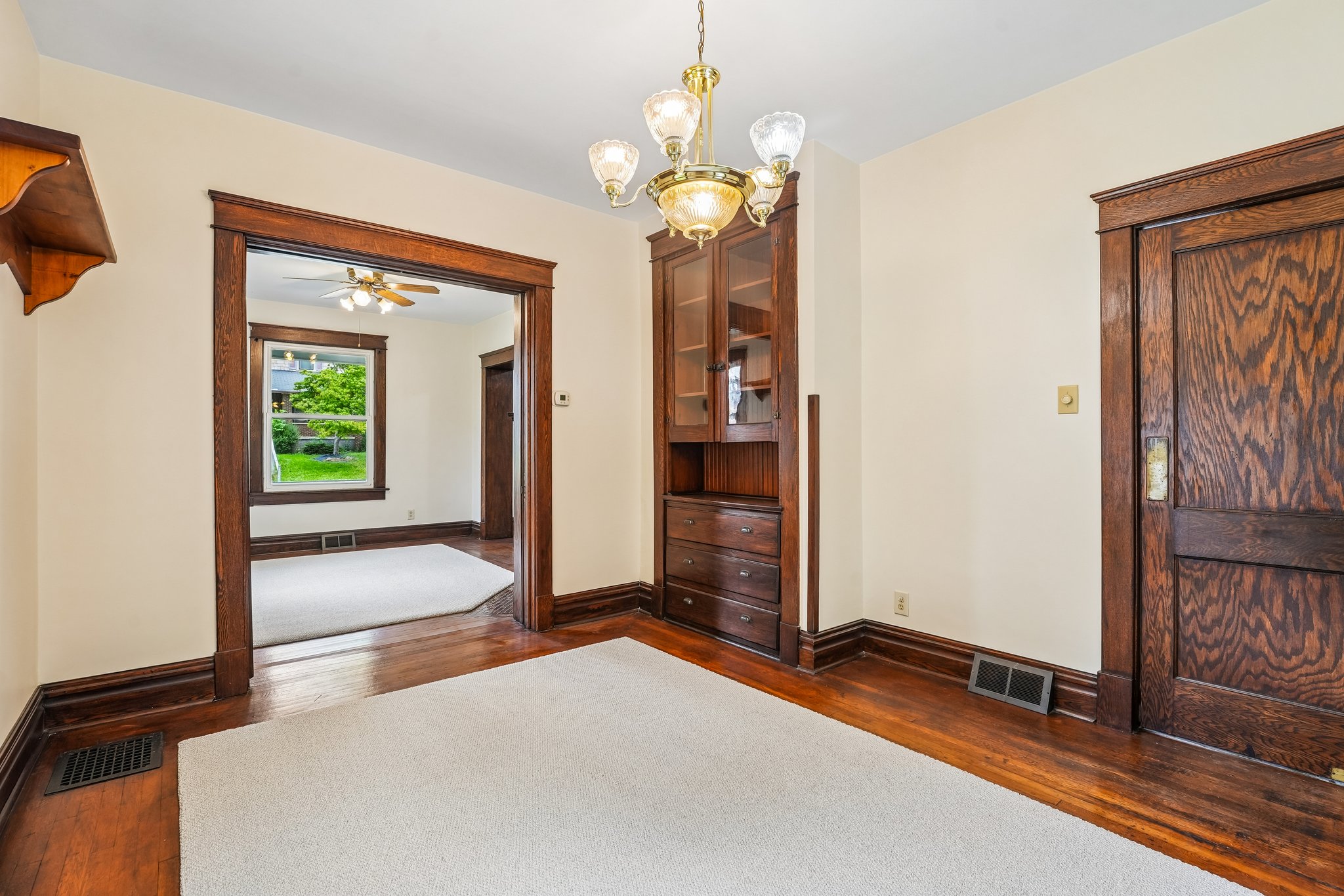 E Hillcrest Ave-S1206-013.jpg