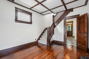 E Hillcrest Ave-S1206-007.jpg