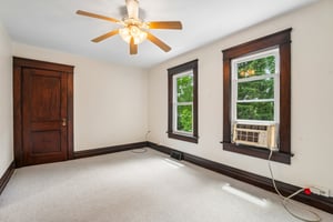 E Hillcrest Ave-S1206-020.jpg