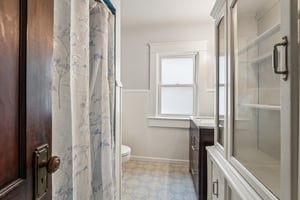 E Hillcrest Ave-S1206-023.jpg