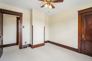 E Hillcrest Ave-S1206-026.jpg