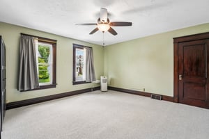 E Hillcrest Ave-S1206-030.jpg