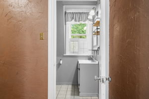  Photo 30