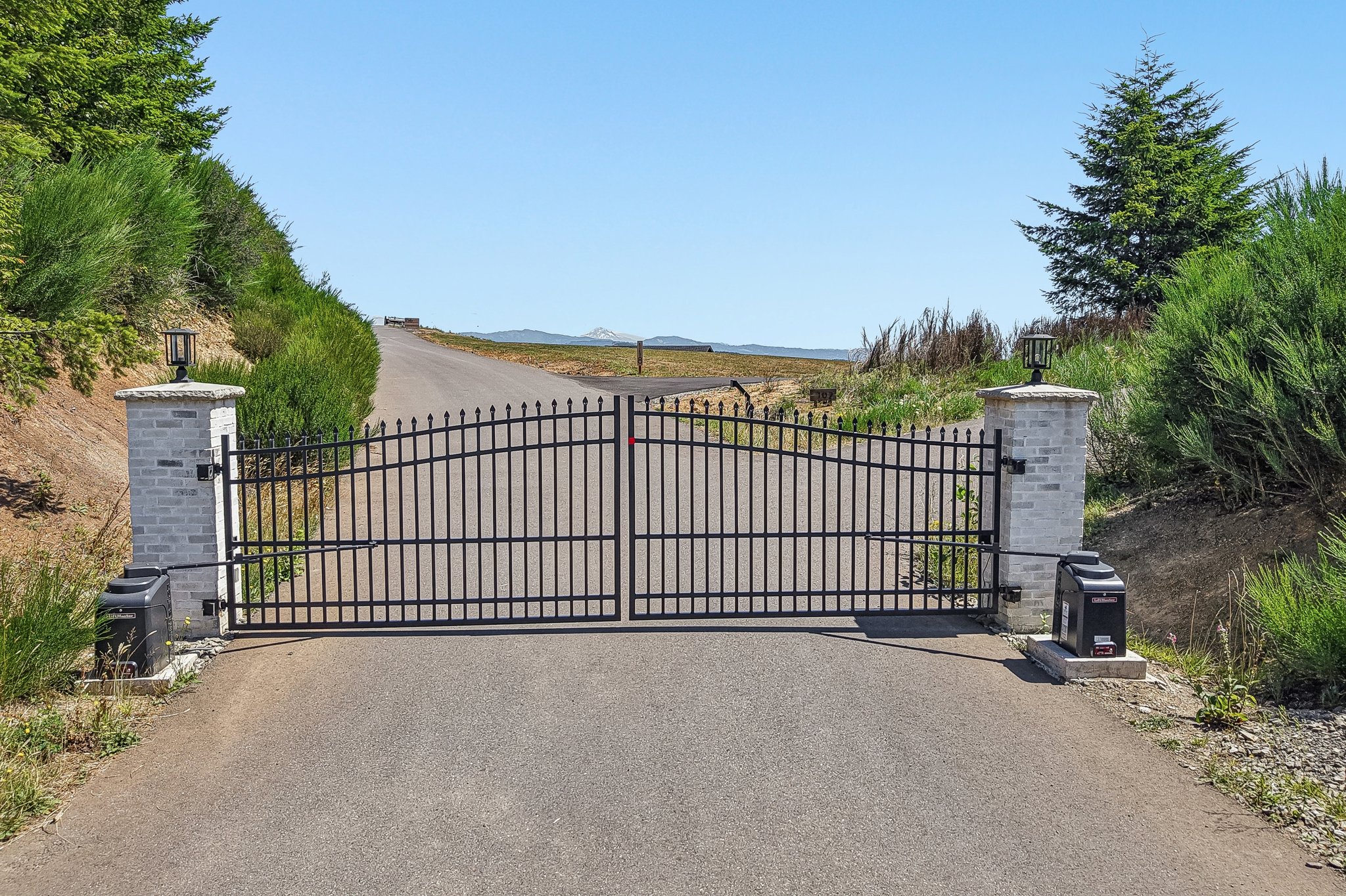 High Bank Ln-S3007-002.jpg