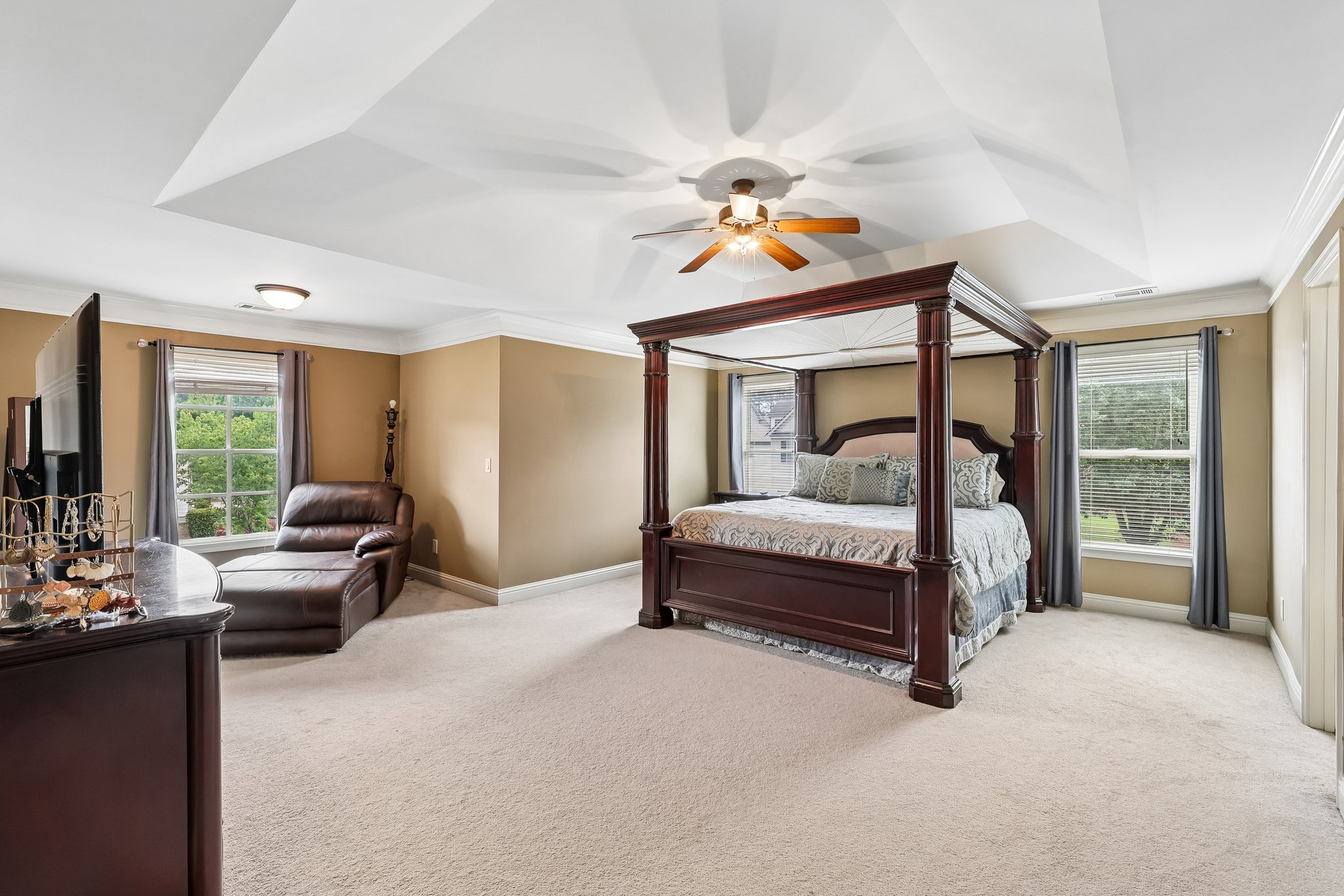 Lily Cove Dr-S2705-039.jpg