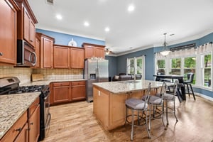 Lily Cove Dr-S2705-016.jpg