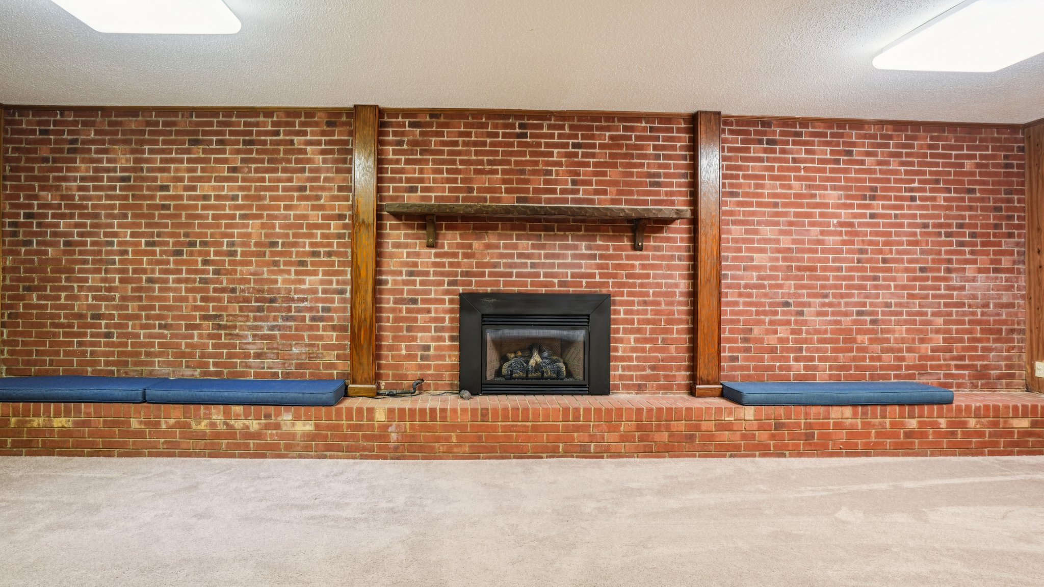 Shadowlawn Dr-S3110-009.jpg