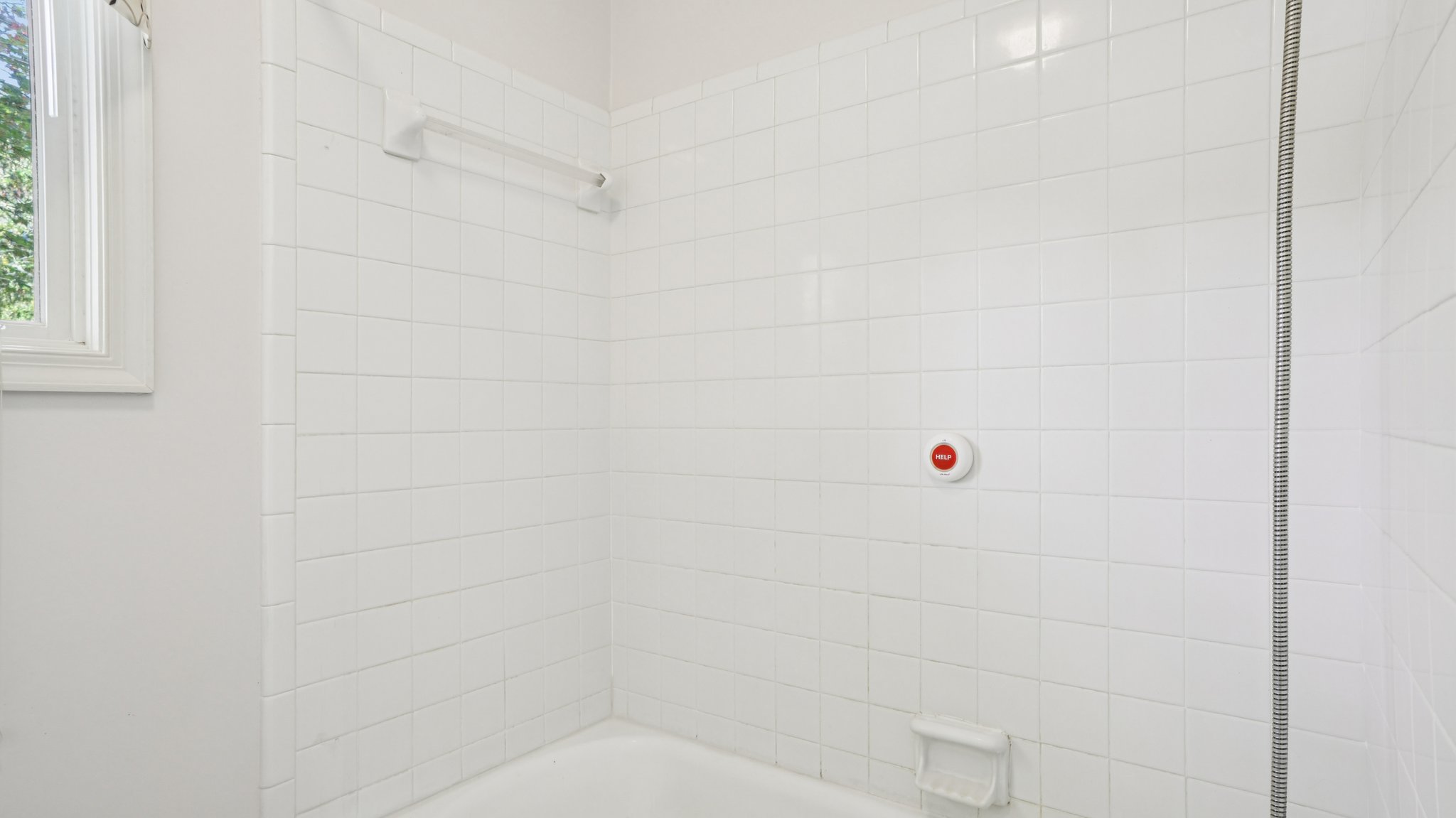 Shadowlawn Dr-S3110-022.jpg