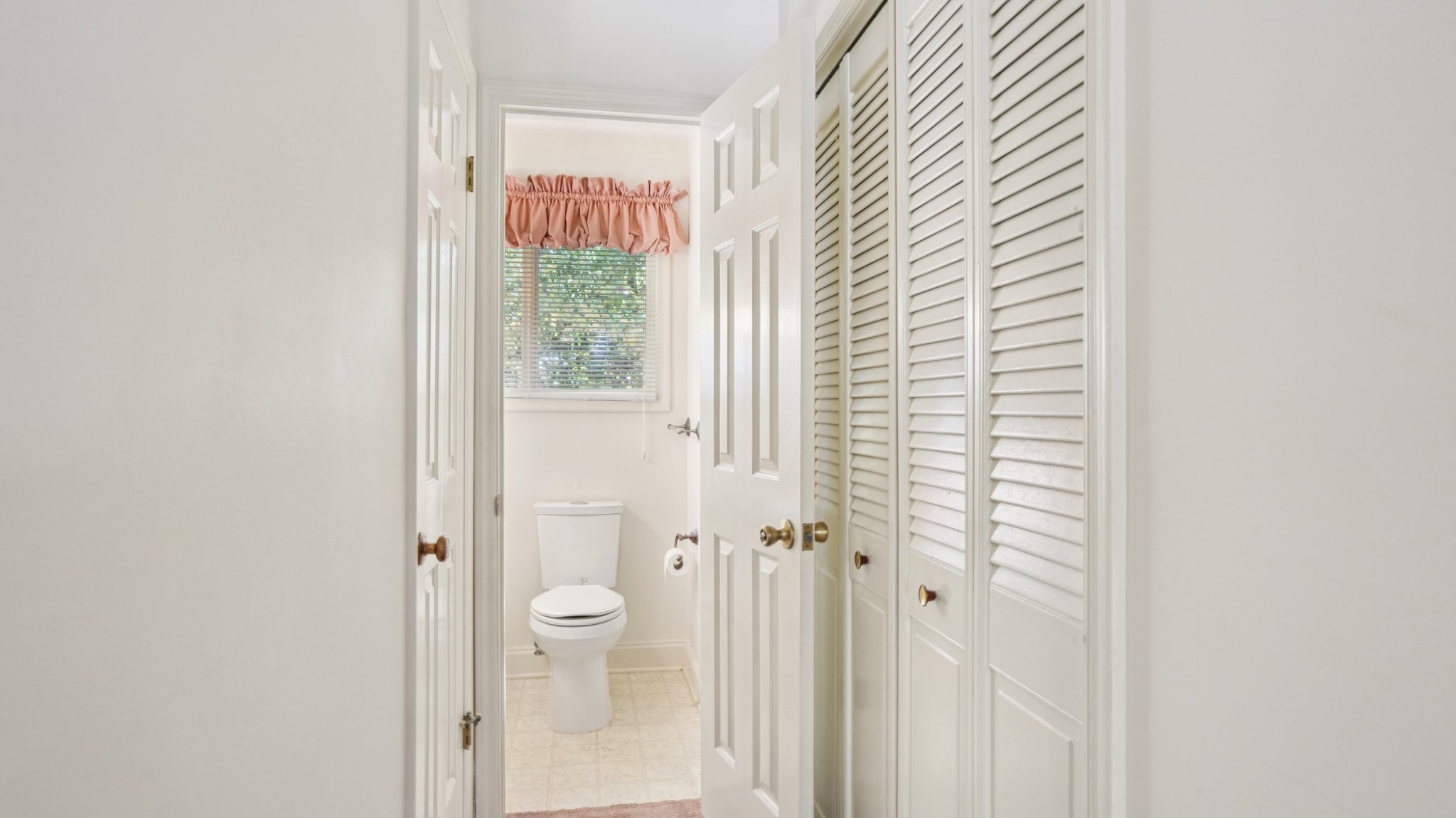 Shadowlawn Dr-S3110-040.jpg