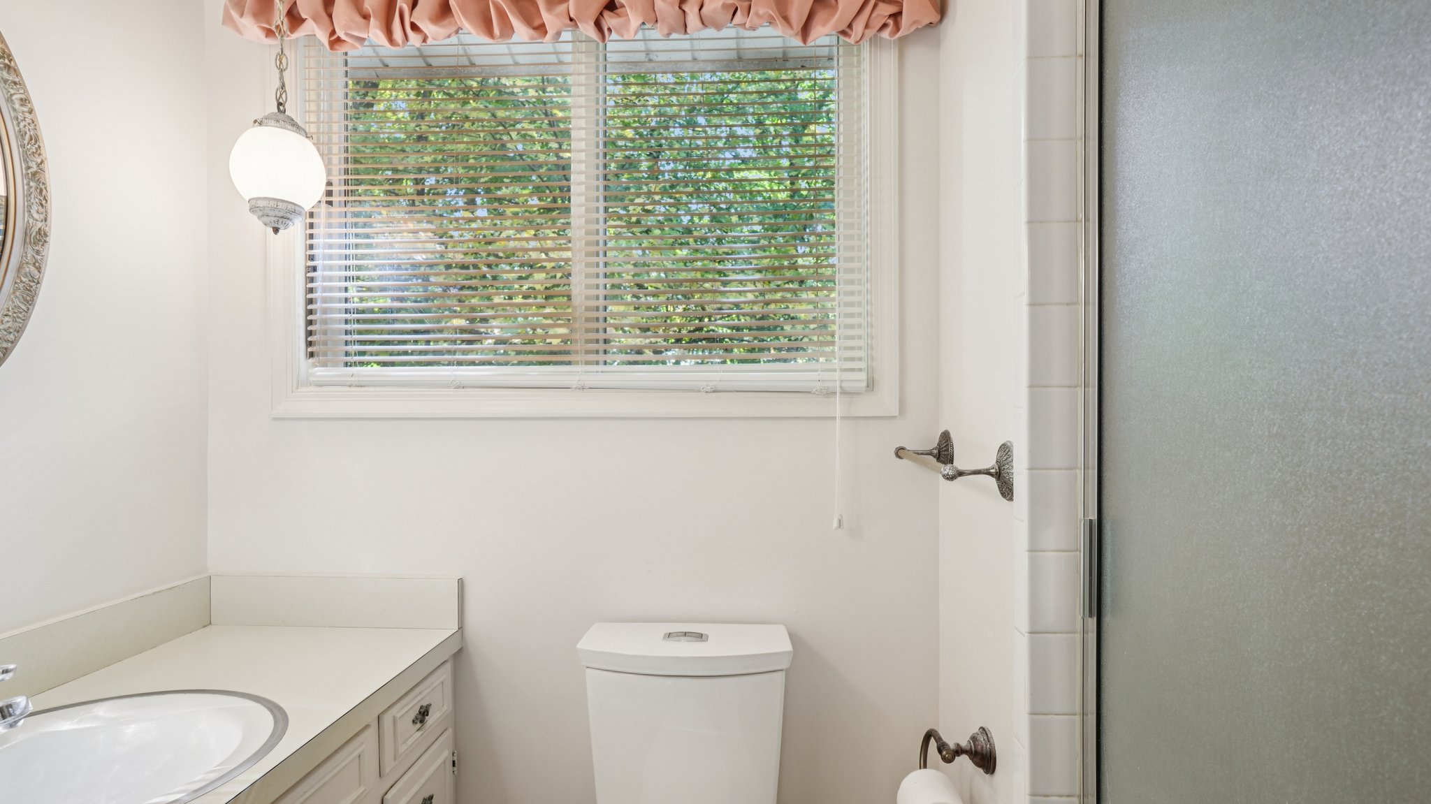 Shadowlawn Dr-S3110-041.jpg